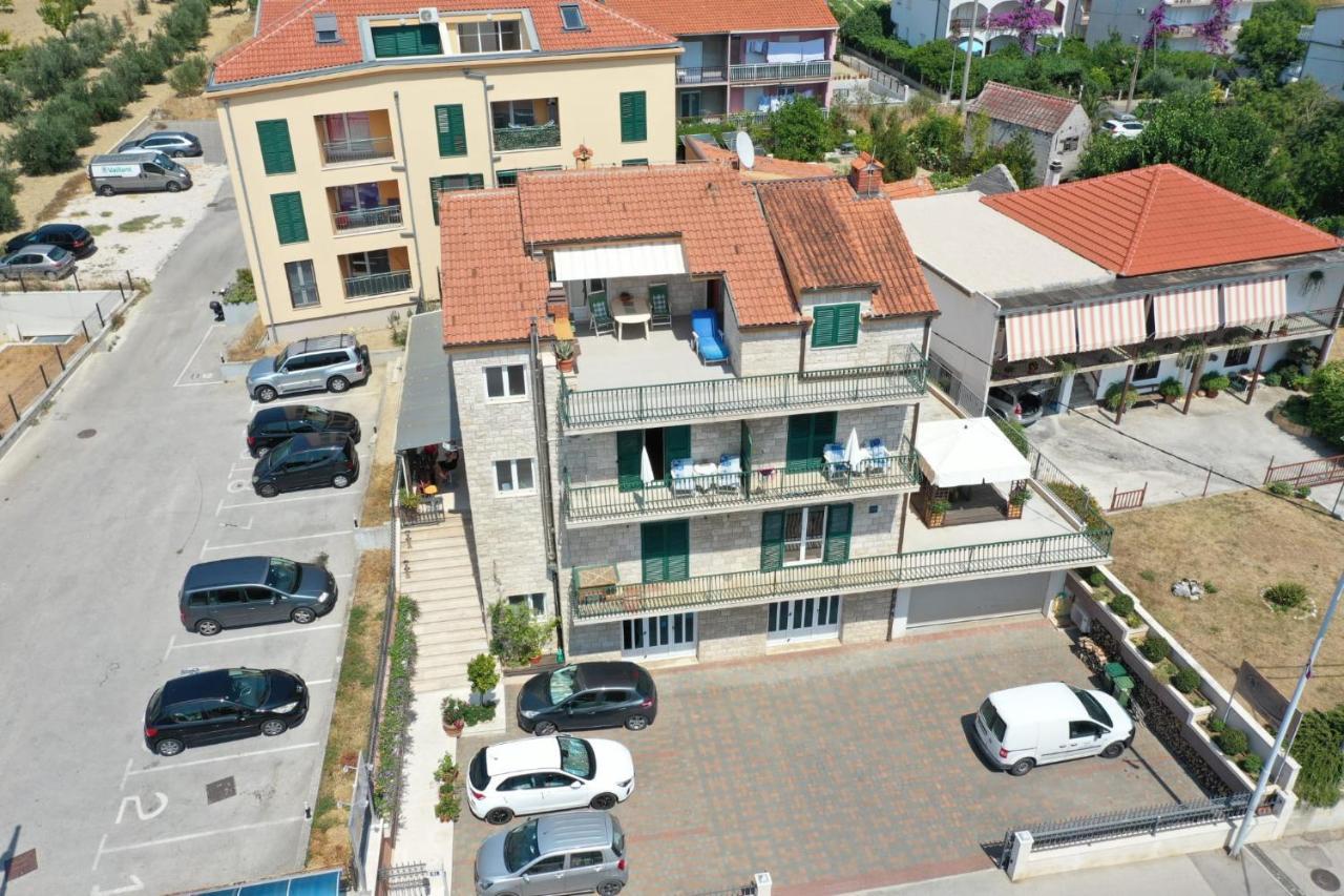 Nina Apartman *