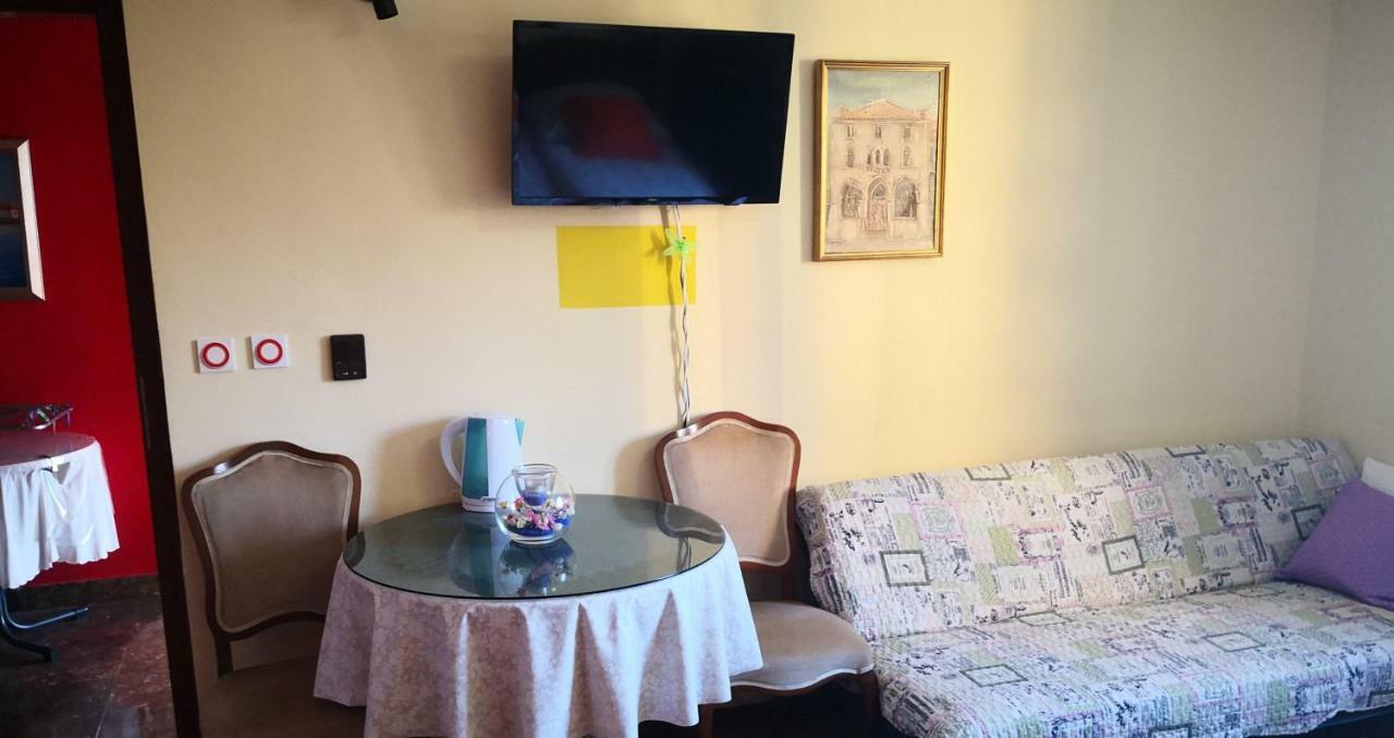 Nina Apartment *